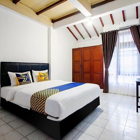 SPOT ON 2107 Ijo Pupus Syariah Residence Baturetno Luaran gambar