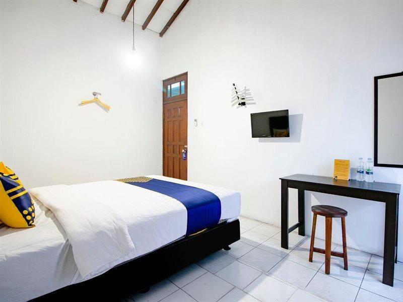 SPOT ON 2107 Ijo Pupus Syariah Residence Baturetno Luaran gambar