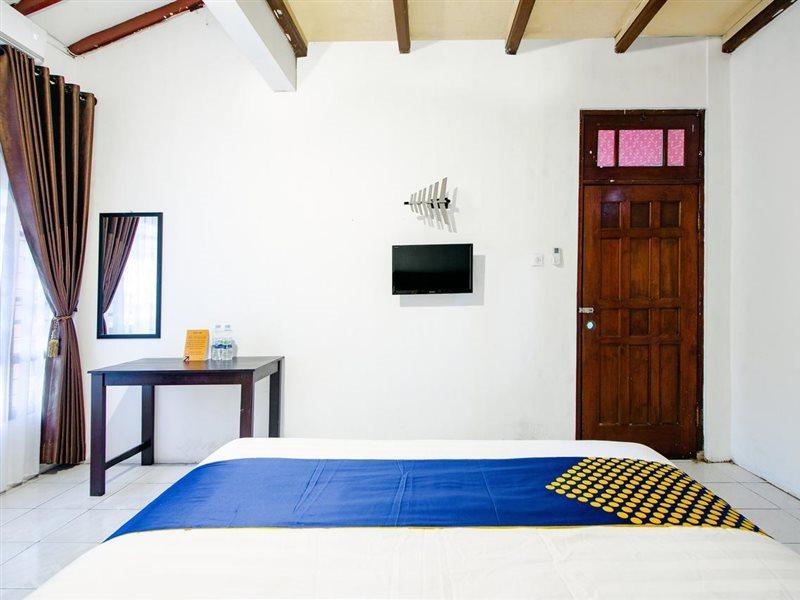 SPOT ON 2107 Ijo Pupus Syariah Residence Baturetno Luaran gambar
