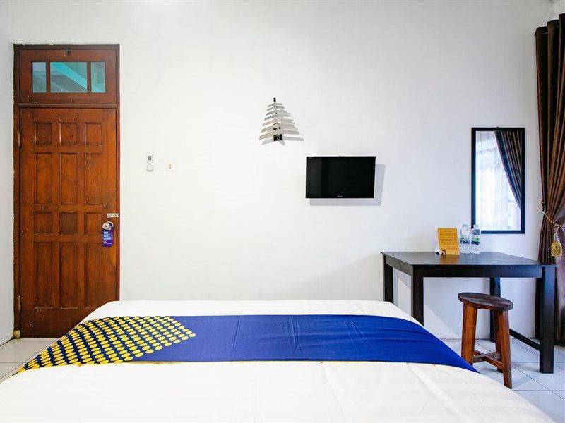 SPOT ON 2107 Ijo Pupus Syariah Residence Baturetno Luaran gambar