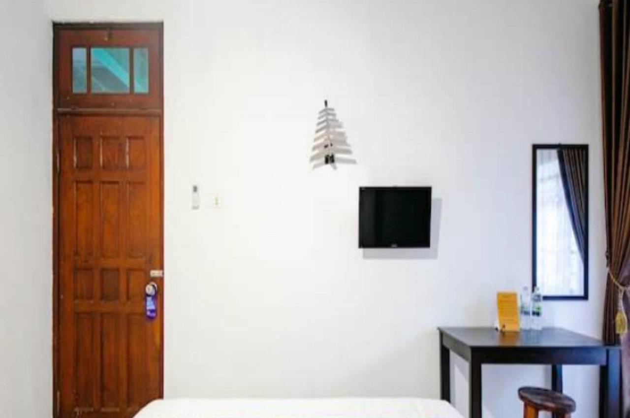 SPOT ON 2107 Ijo Pupus Syariah Residence Baturetno Luaran gambar