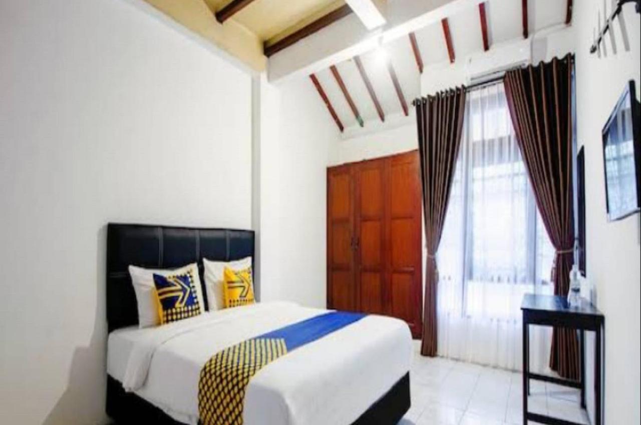 SPOT ON 2107 Ijo Pupus Syariah Residence Baturetno Luaran gambar