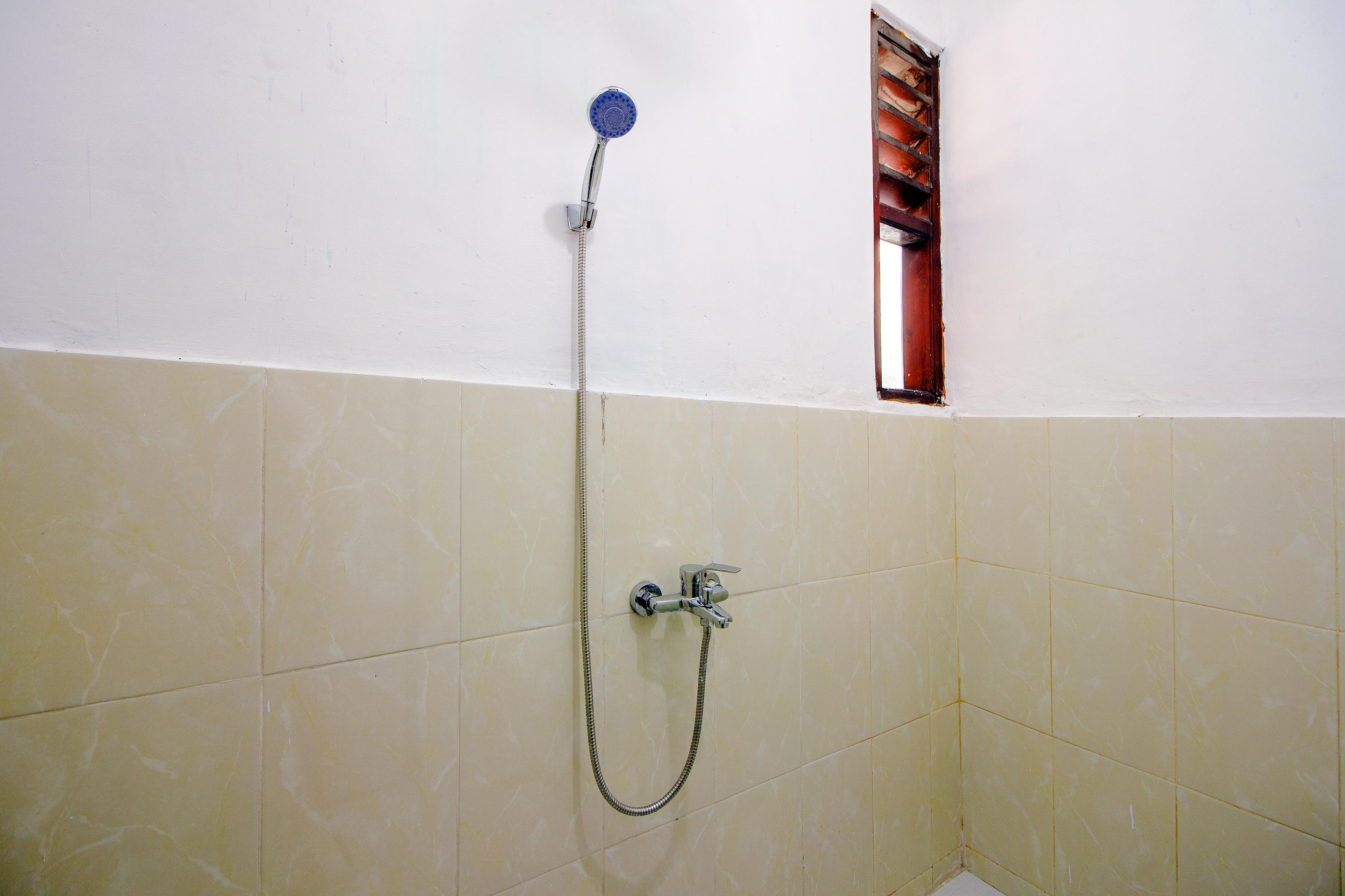 SPOT ON 2107 Ijo Pupus Syariah Residence Baturetno Luaran gambar