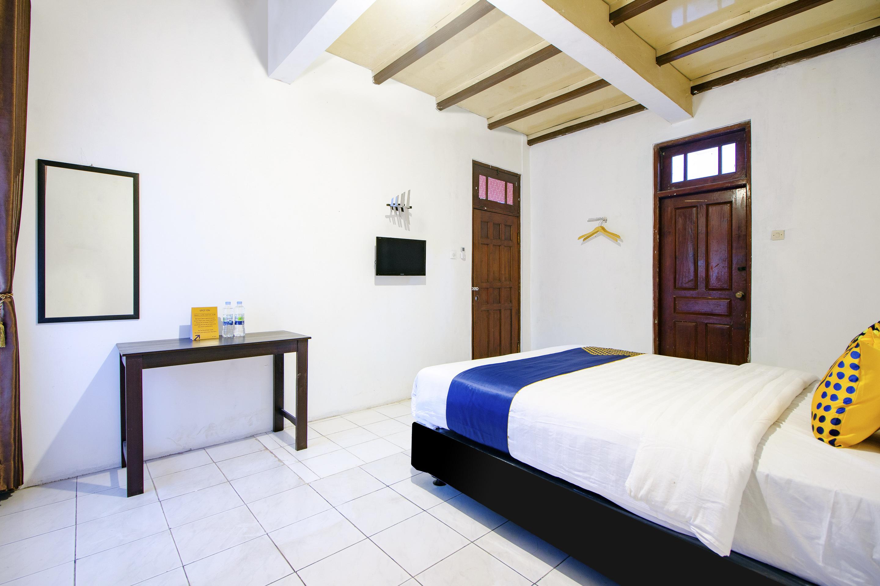 SPOT ON 2107 Ijo Pupus Syariah Residence Baturetno Luaran gambar