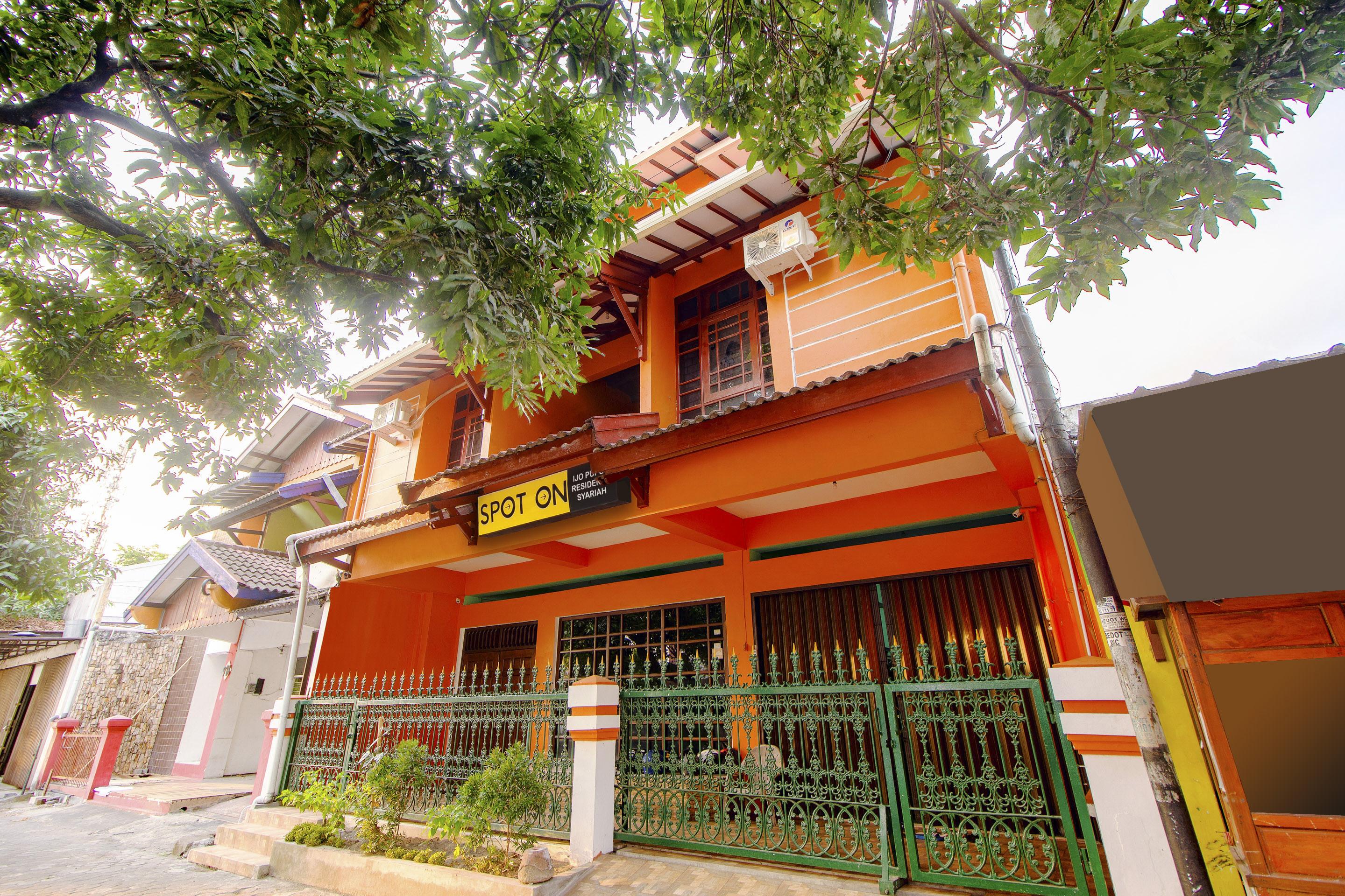 SPOT ON 2107 Ijo Pupus Syariah Residence Baturetno Luaran gambar
